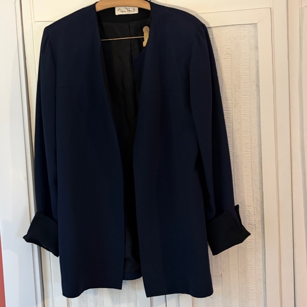 Designer Sylvia Heisel baby and black Silk Jacket size 10